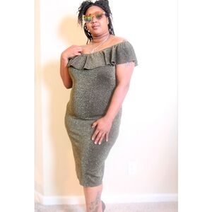 NWT Plus Size Gold Ruffle Bodycon Dress